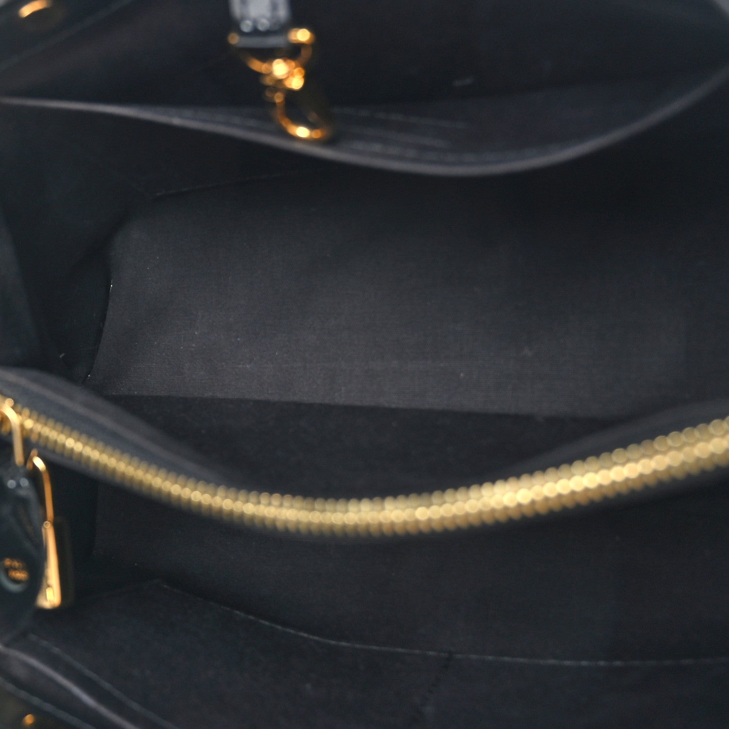 Louis Vuitton Vernis Montaigne BB Black 5 of 8