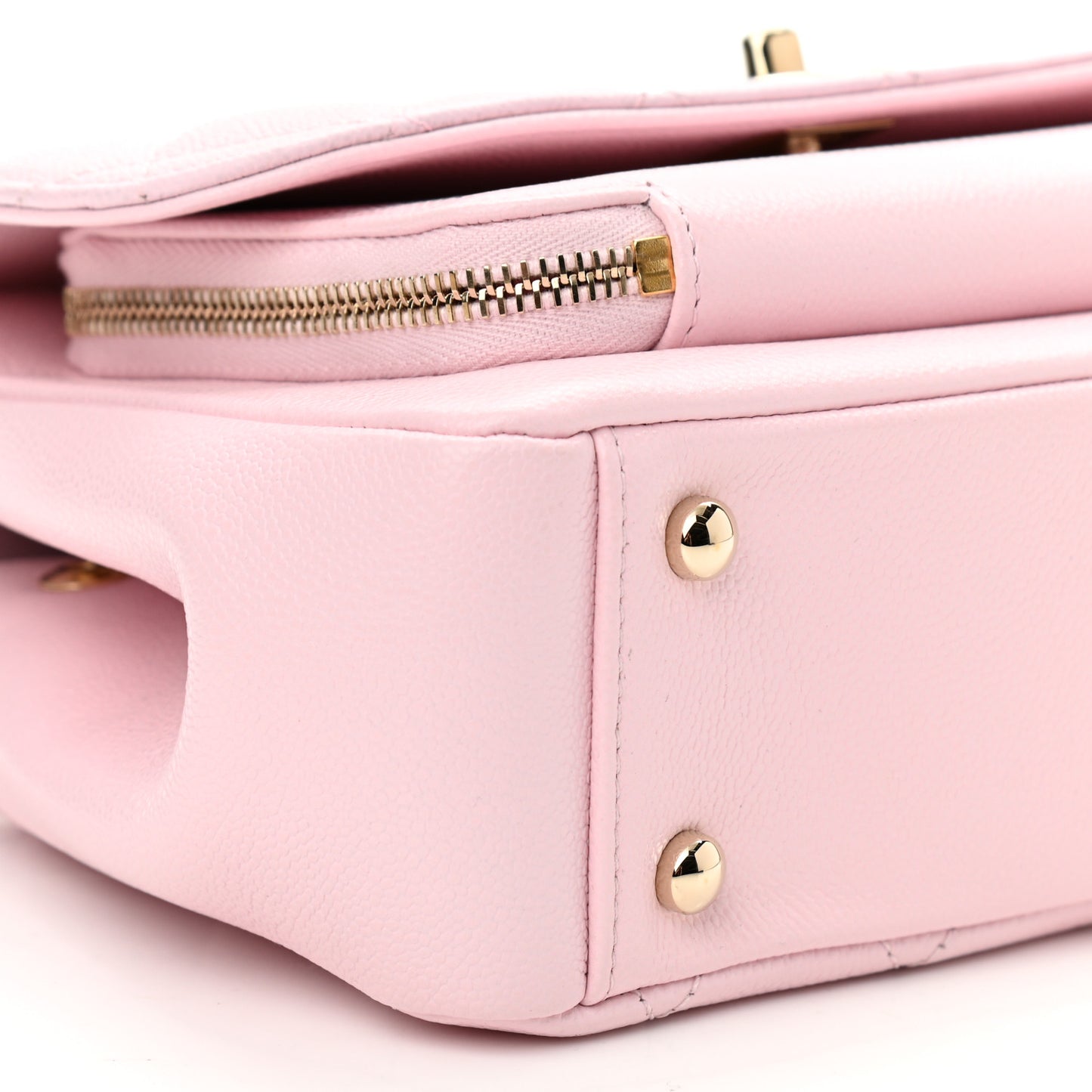 Caviar Quilted Medium Business Affinity Flap Light Pink