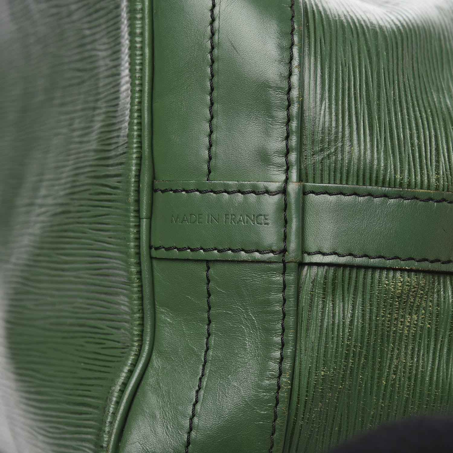 Louis Vuitton Epi Noe Borneo 10 of 18