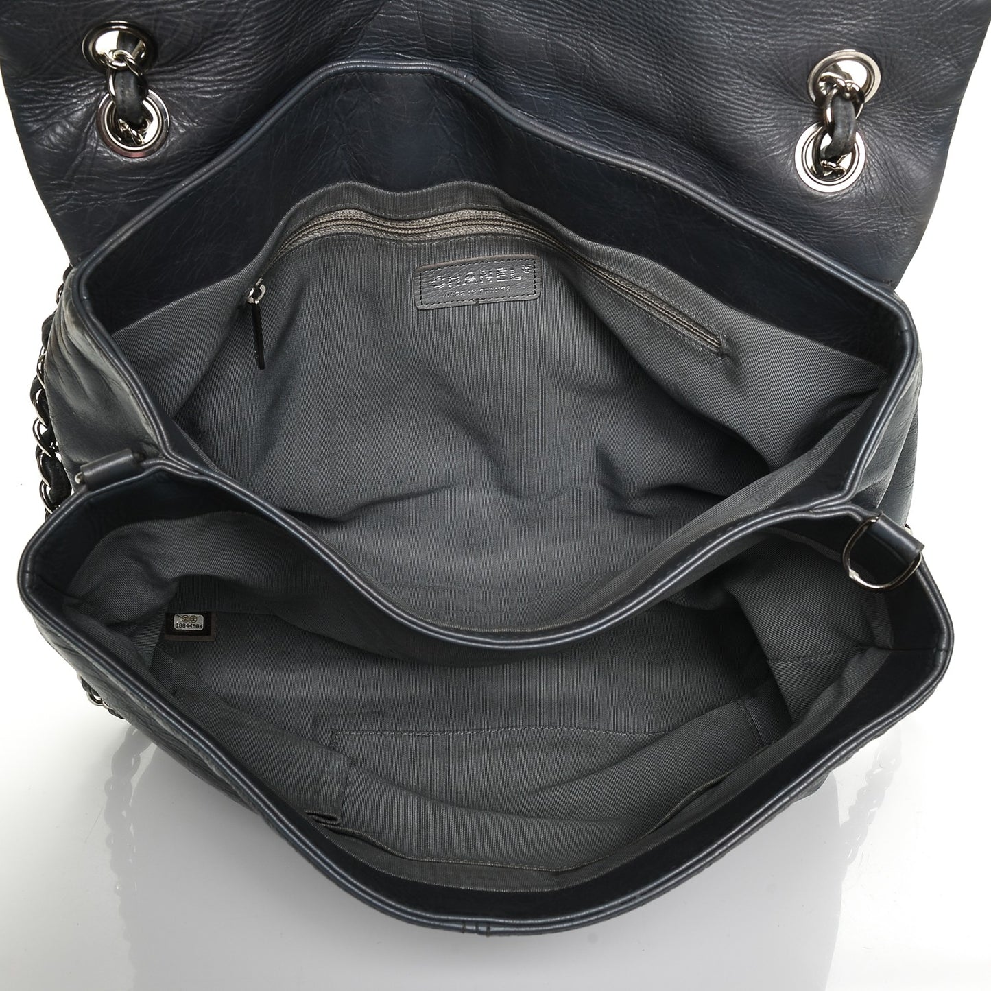 Shiny Lambskin Quilted Large Trianon Messenger Flap Grey
