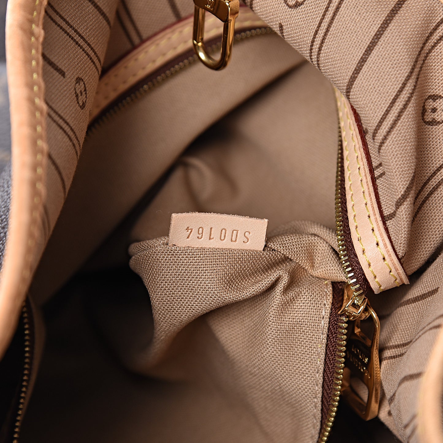 Monogram Delightful MM