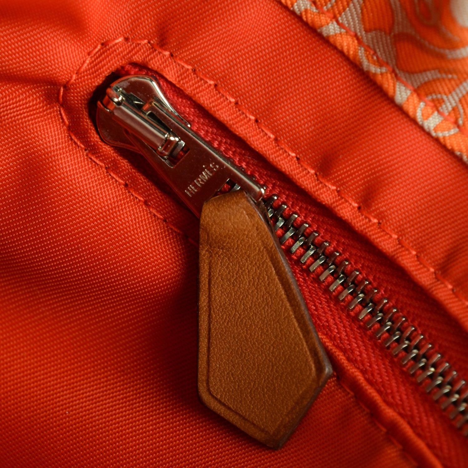 Hermes Silk Barenia Carre en Cravates Fourbi 25 MM Pouch Flamingo Pink Deer Brown 10 of 11
