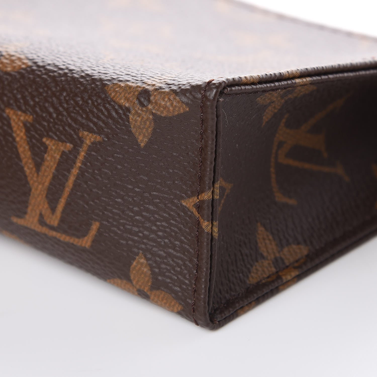 Louis Vuitton Monogram Toiletry Pouch 15 8 of 10
