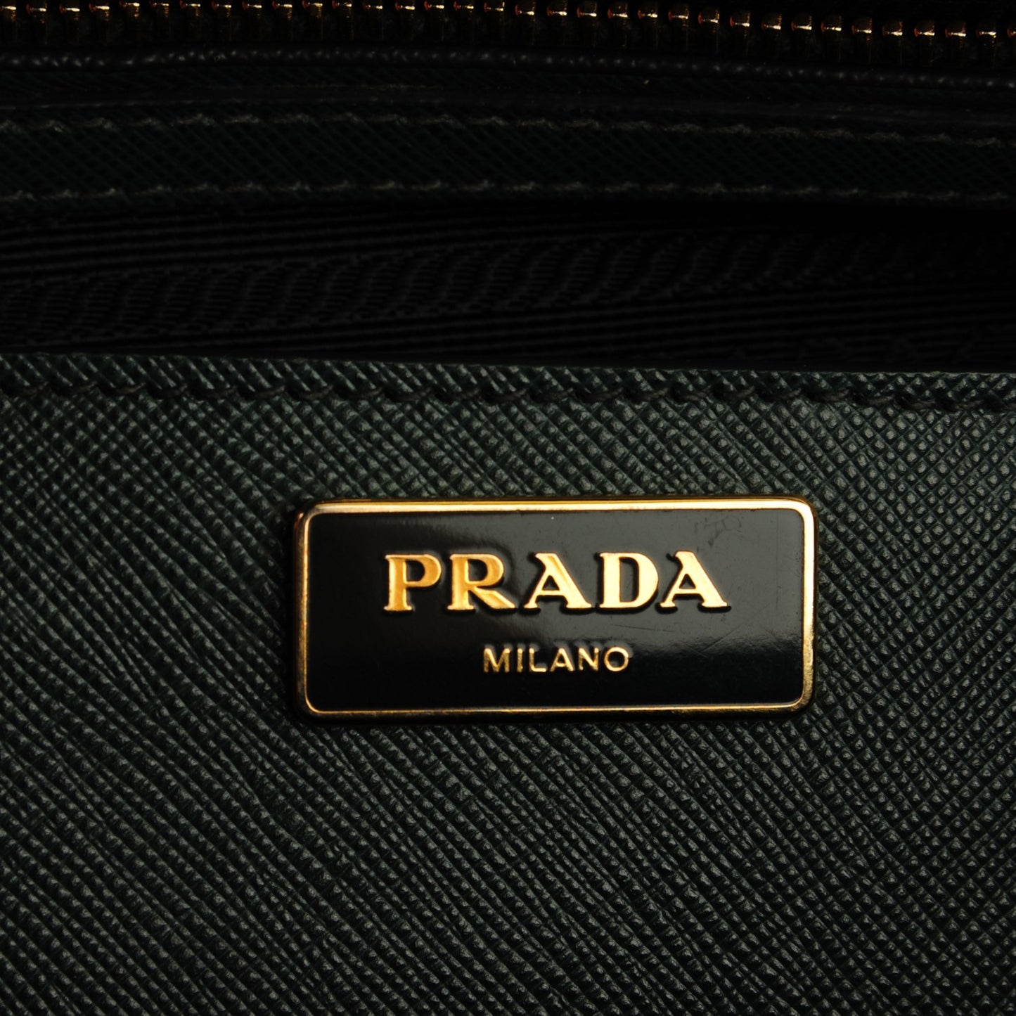 Saffiano Lux Bi-Color Tote Smeraldo