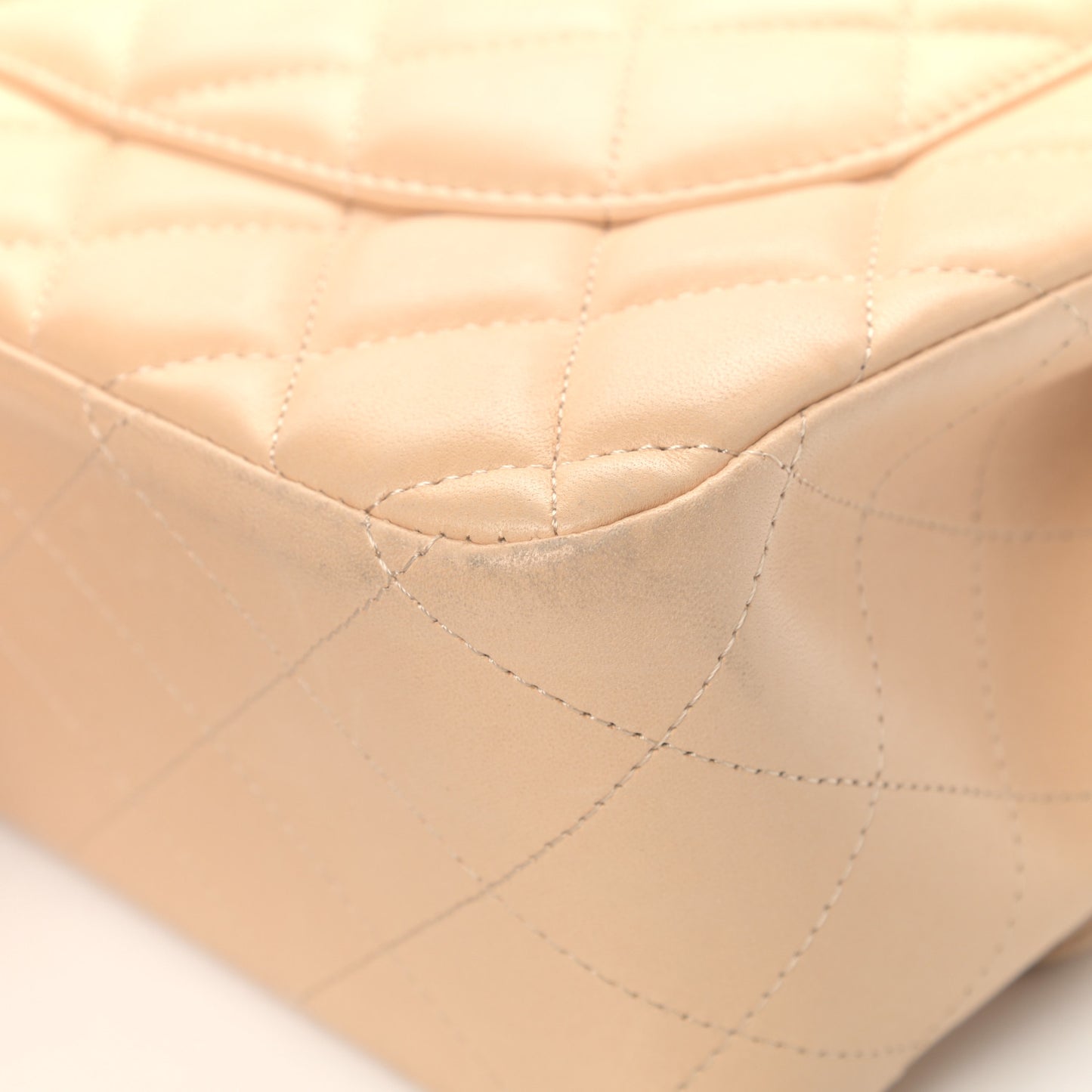 Lambskin Quilted Jumbo Double Flap Beige Clair
