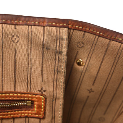 Louis Vuitton Monogram Neverfull MM 9 of 27