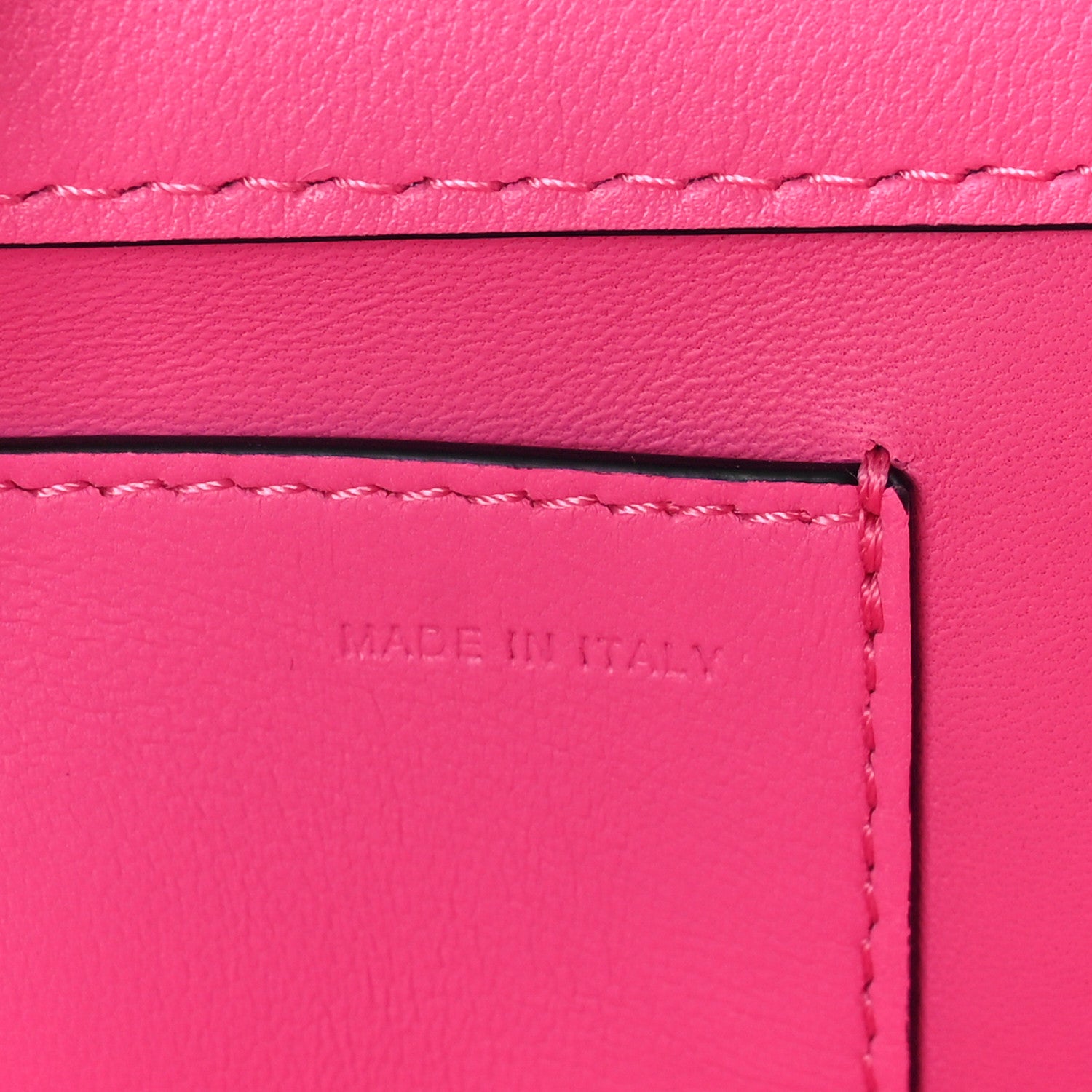 Valentino Garavani Calfskin Vlogo Loco Shoulder Bag Feminine Pink 6 of 9