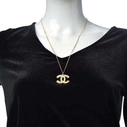 Chanel CC Necklace Matte Gold 2 of 5