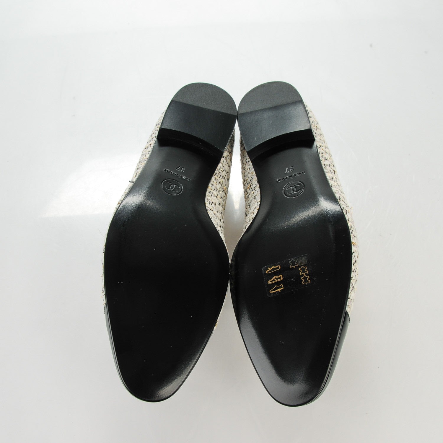 Chanel Tweed Patent Cap Toe CC Charm Loafers 37 Ecru Black Gold 5 of 9