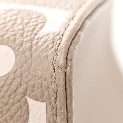 Louis Vuitton Empreinte Monogram Giant Onthego PM Tourterelle Creme 10 of 14