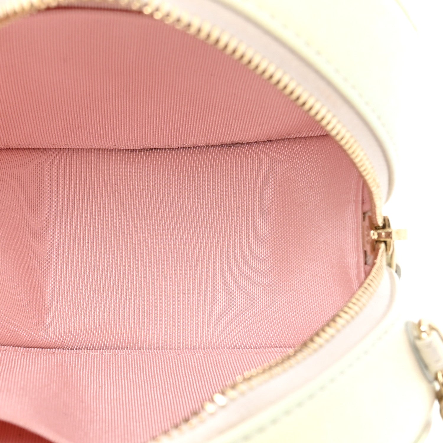 Chanel Iridescent Lambskin Quilted Round Clutch With Chain Ivory 5 of 10