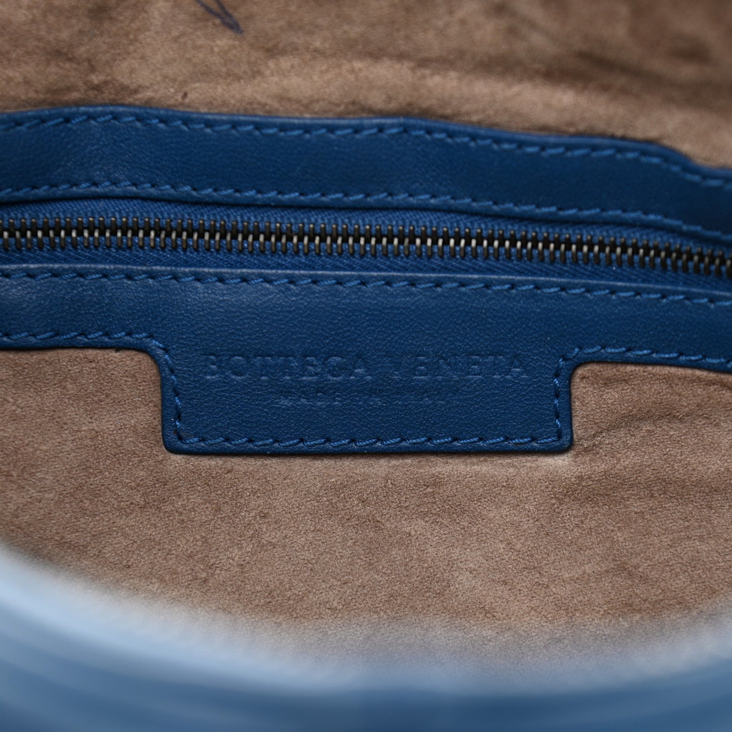 Nappa Intrecciato Large Veneta Hobo Empire