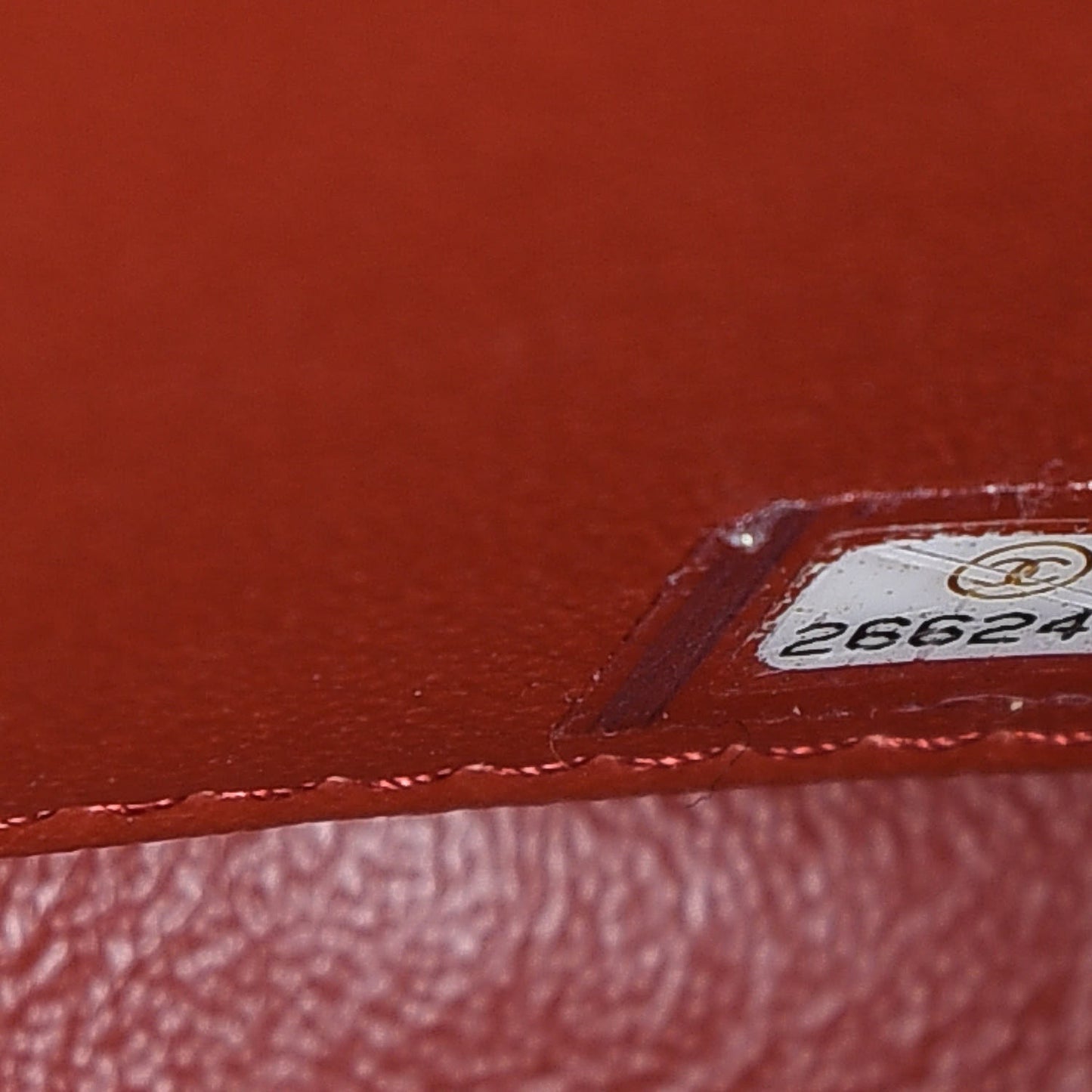 Caviar Quilted Medium Business Affinity Flap Red