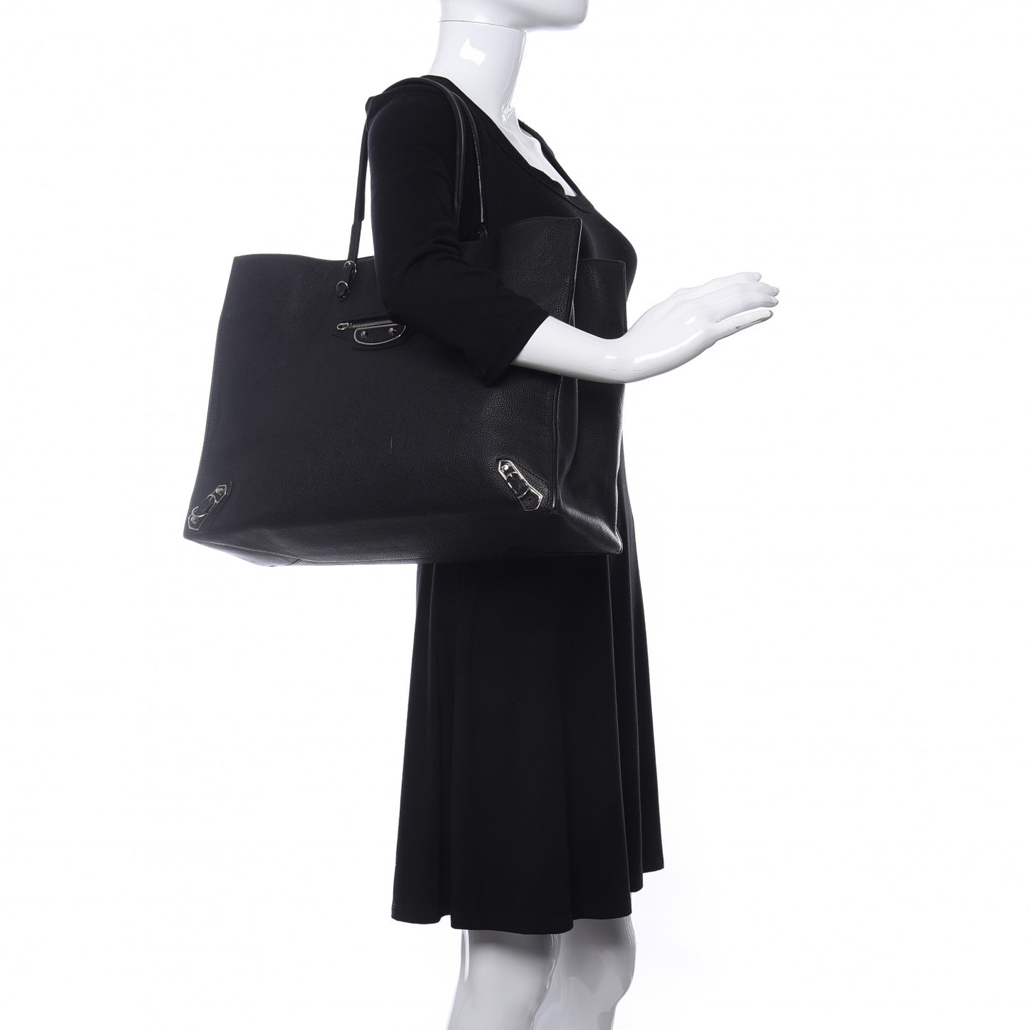 Grained Calfskin Silver Metallic Edge Hardware Papier A4 Tote Black