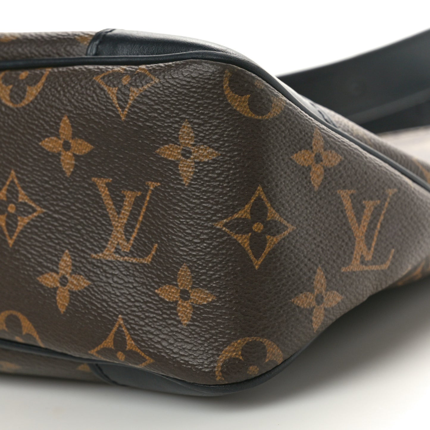 Monogram Odeon MM Black