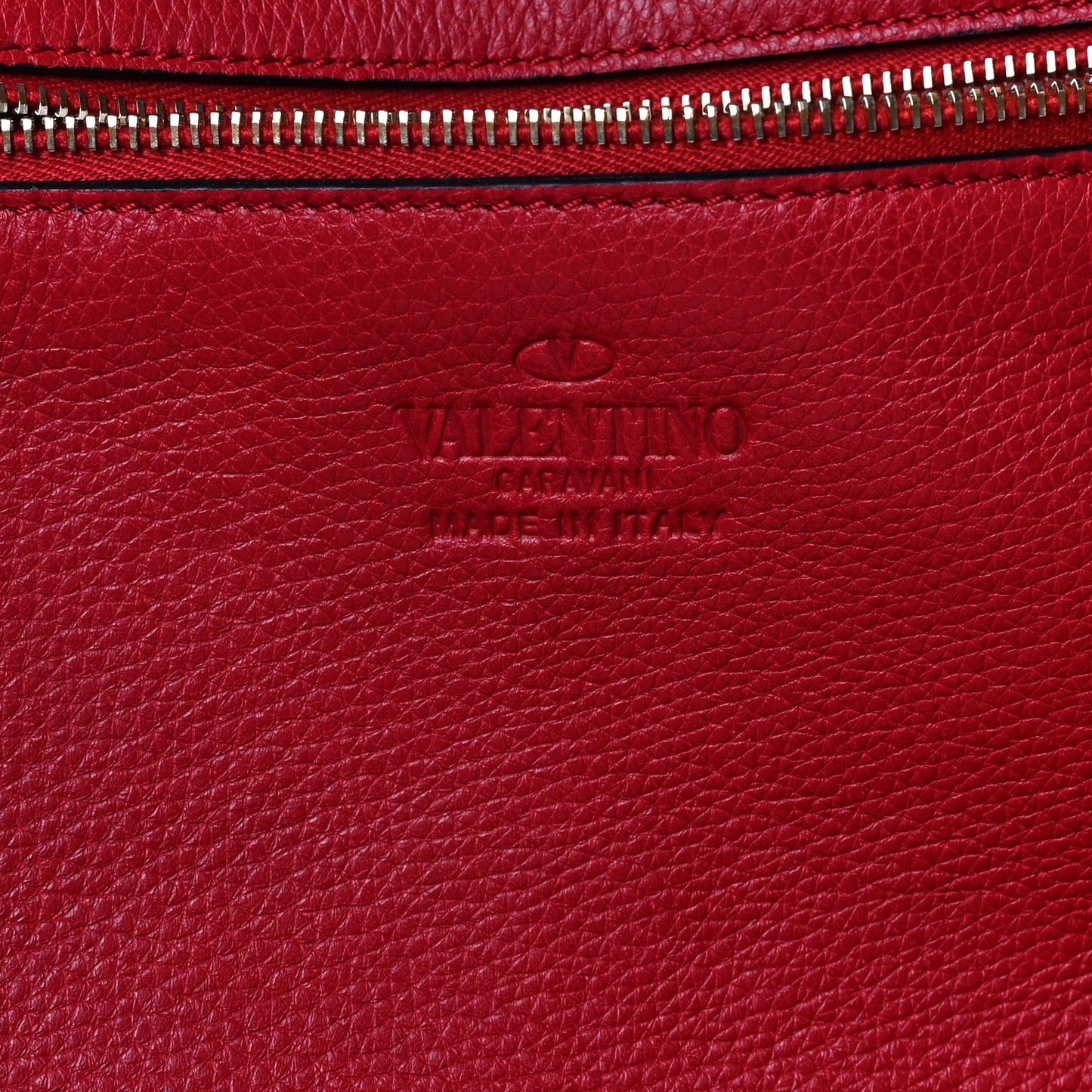 Pebbled Calfskin Medium Rockstud Tote Rosso Valentino