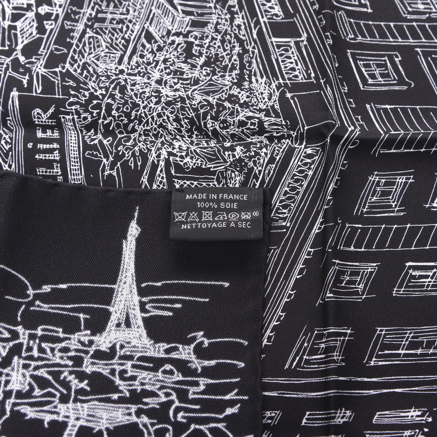 Silk Un Jardin Sur Le Toit Pocket Square Black White