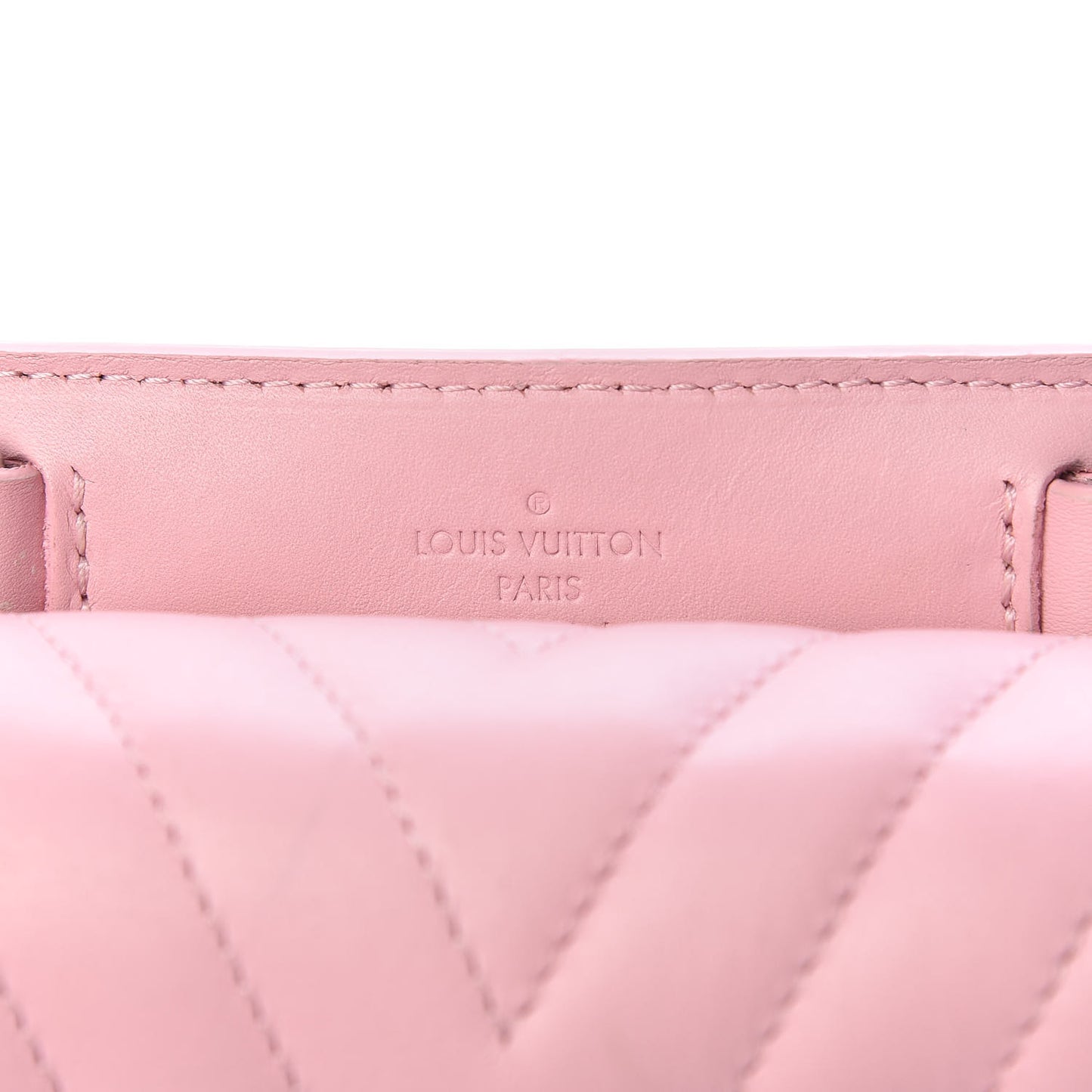 Calfskin New Wave Chain PM Smoothie Pink