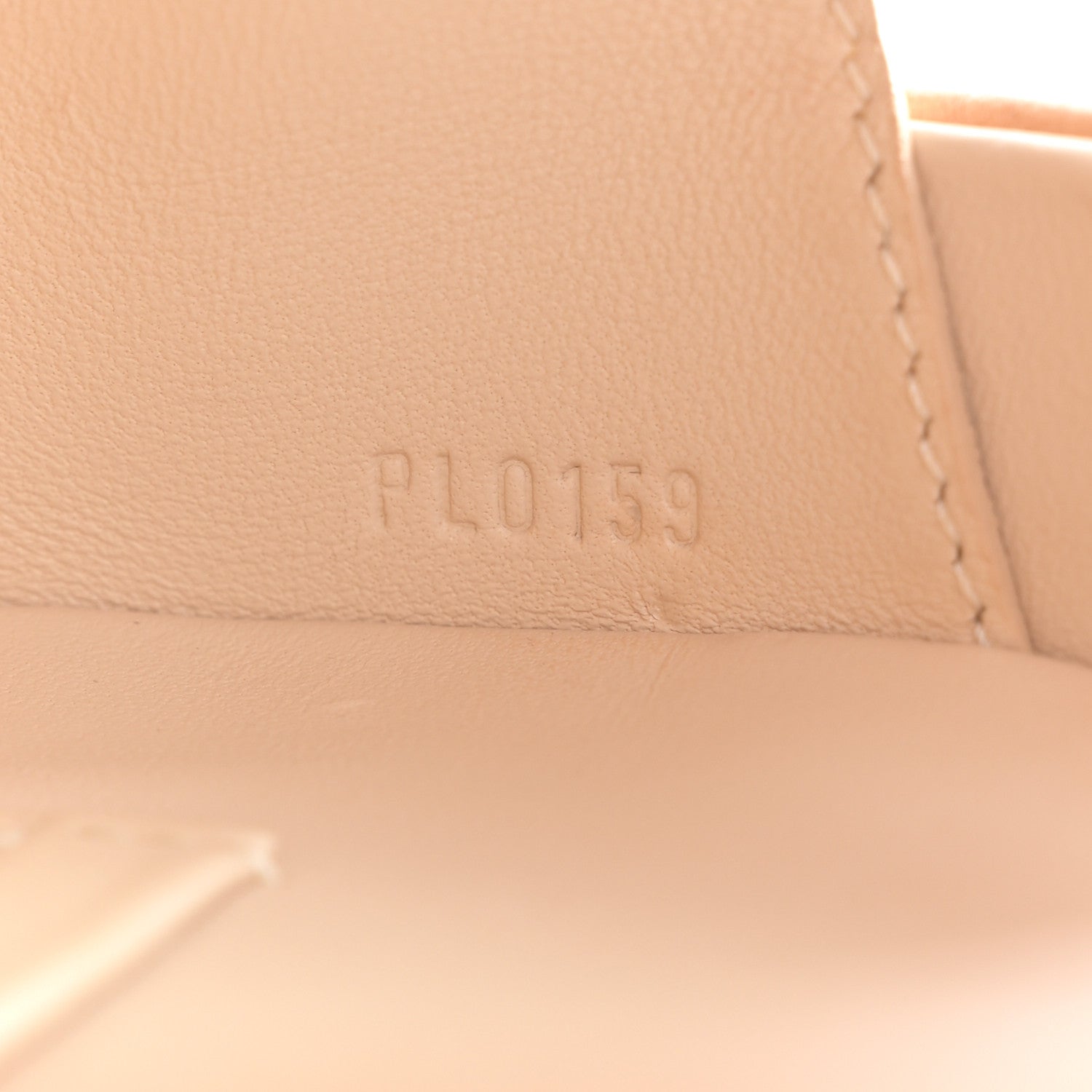 Louis Vuitton Monogram Petite Boite Chapeau 7 of 10