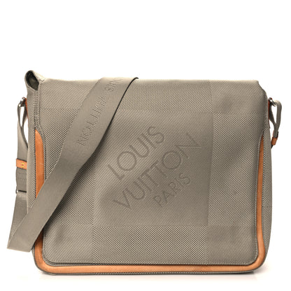 Louis Vuitton Damier Geant Messenger Bag Sable 1 of 14