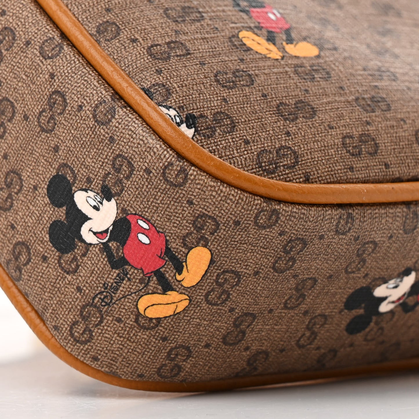 X DISNEY Mini Vintage GG Supreme Monogram Mickey Mouse Small Belt Bag 90 36 Beige Vintage Sun Oil