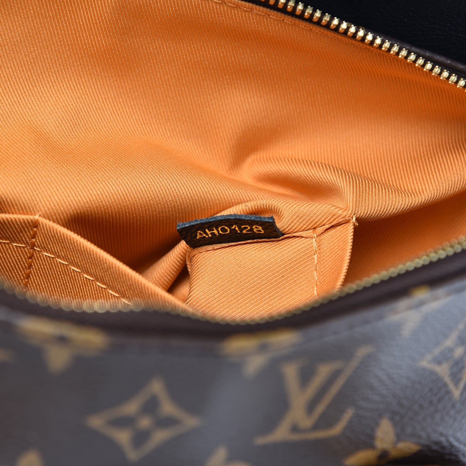 Louis Vuitton Monogram Manhattan NM Black 7 of 7