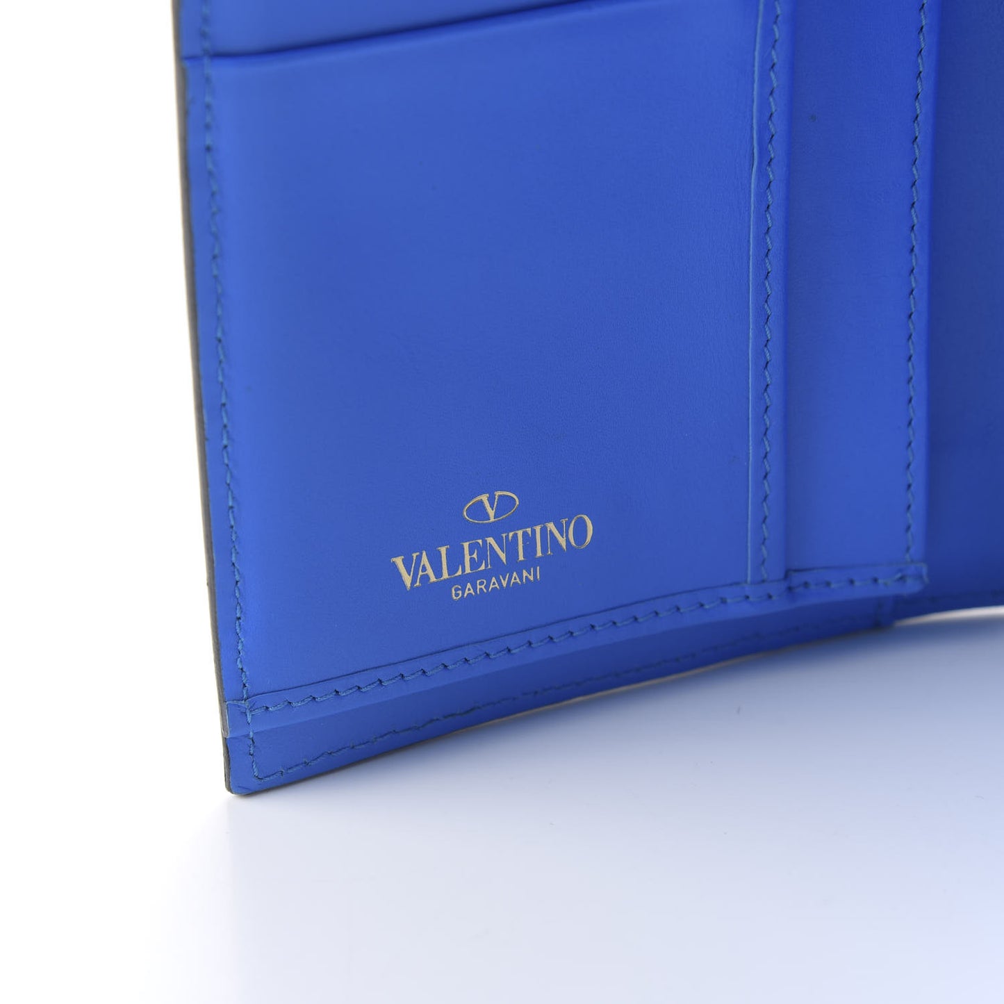 Calfskin Rockstud Wristlet Wallet Blue Fluo