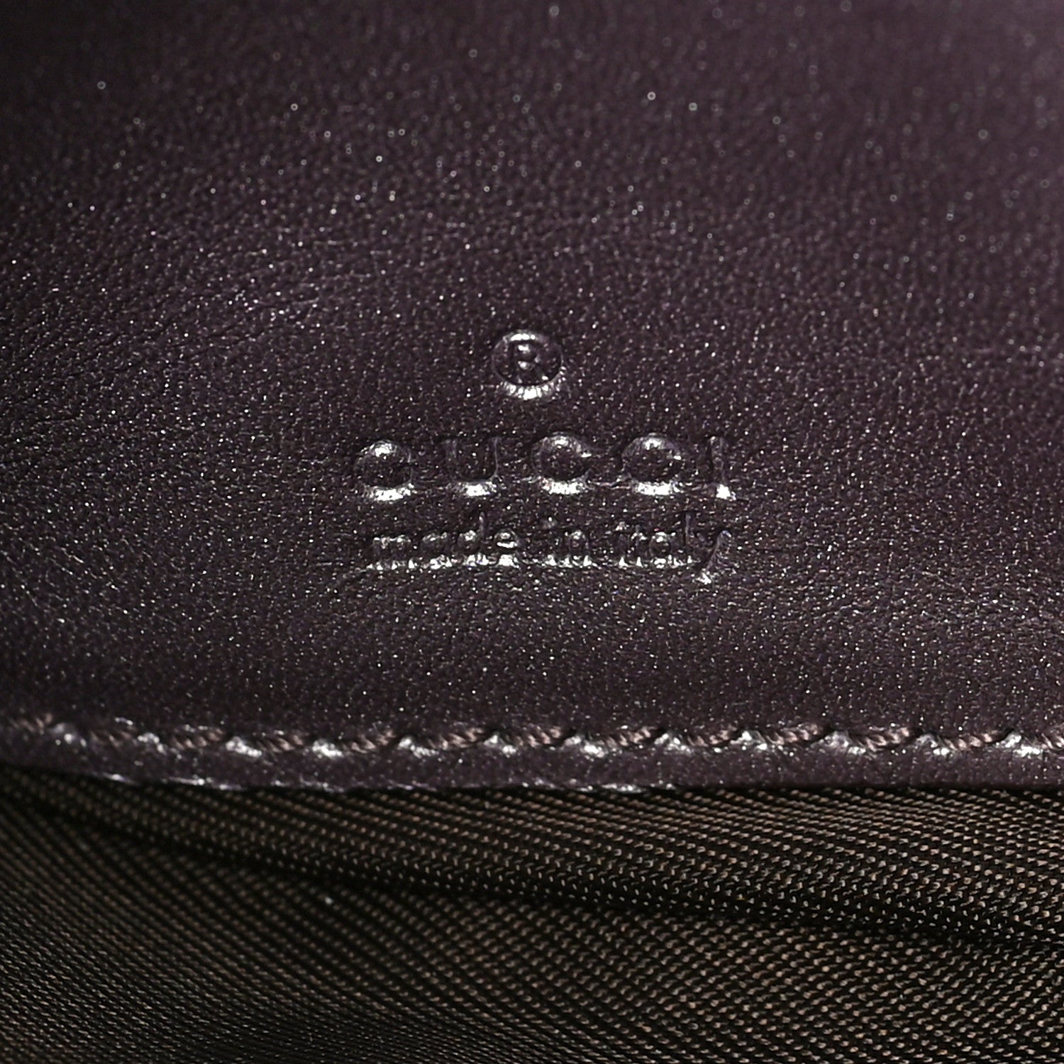Gucci Metallic Soft Guccissima Heart Wristlet Senanque 6 of 6