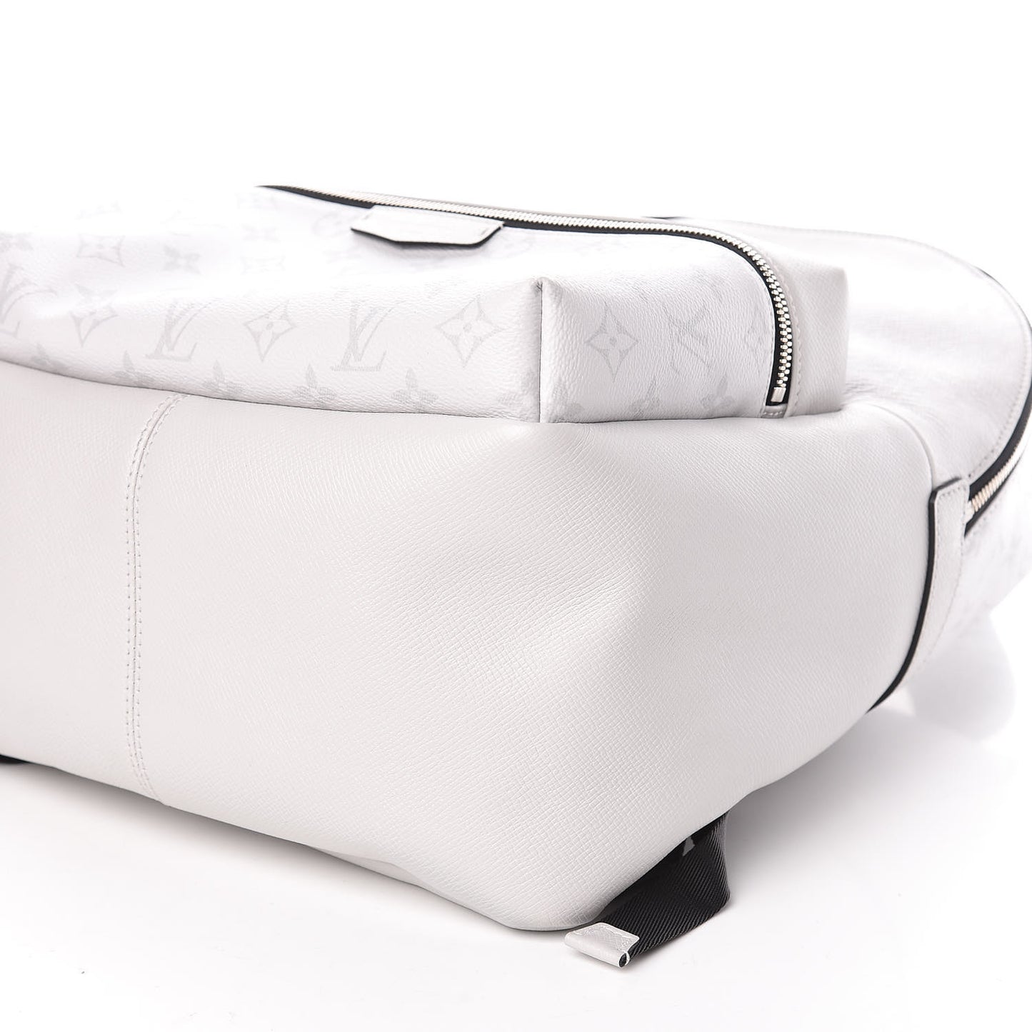Taiga Monogram Discovery Backpack PM White