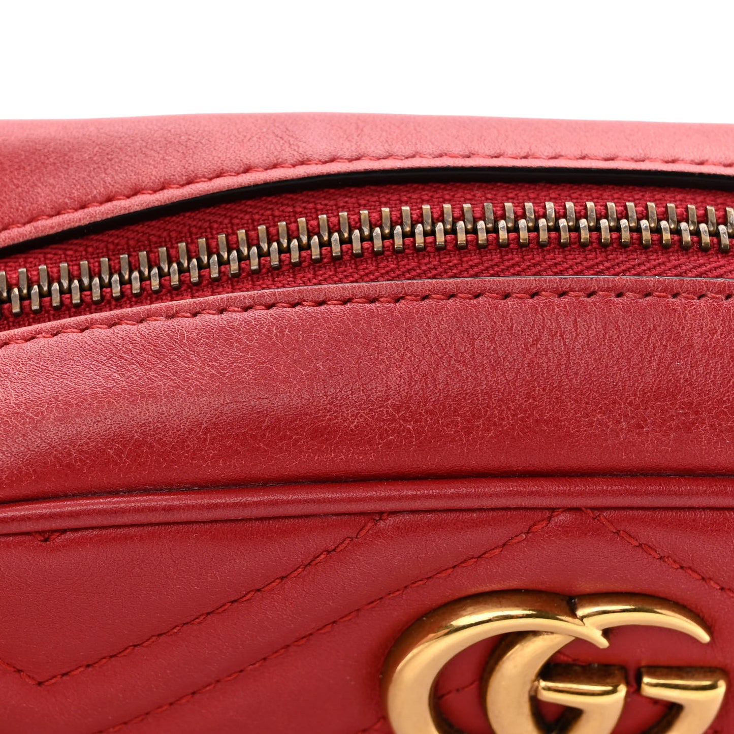 Calfskin Matelasse Mini GG Marmont Chain Shoulder Bag Hibiscus Red