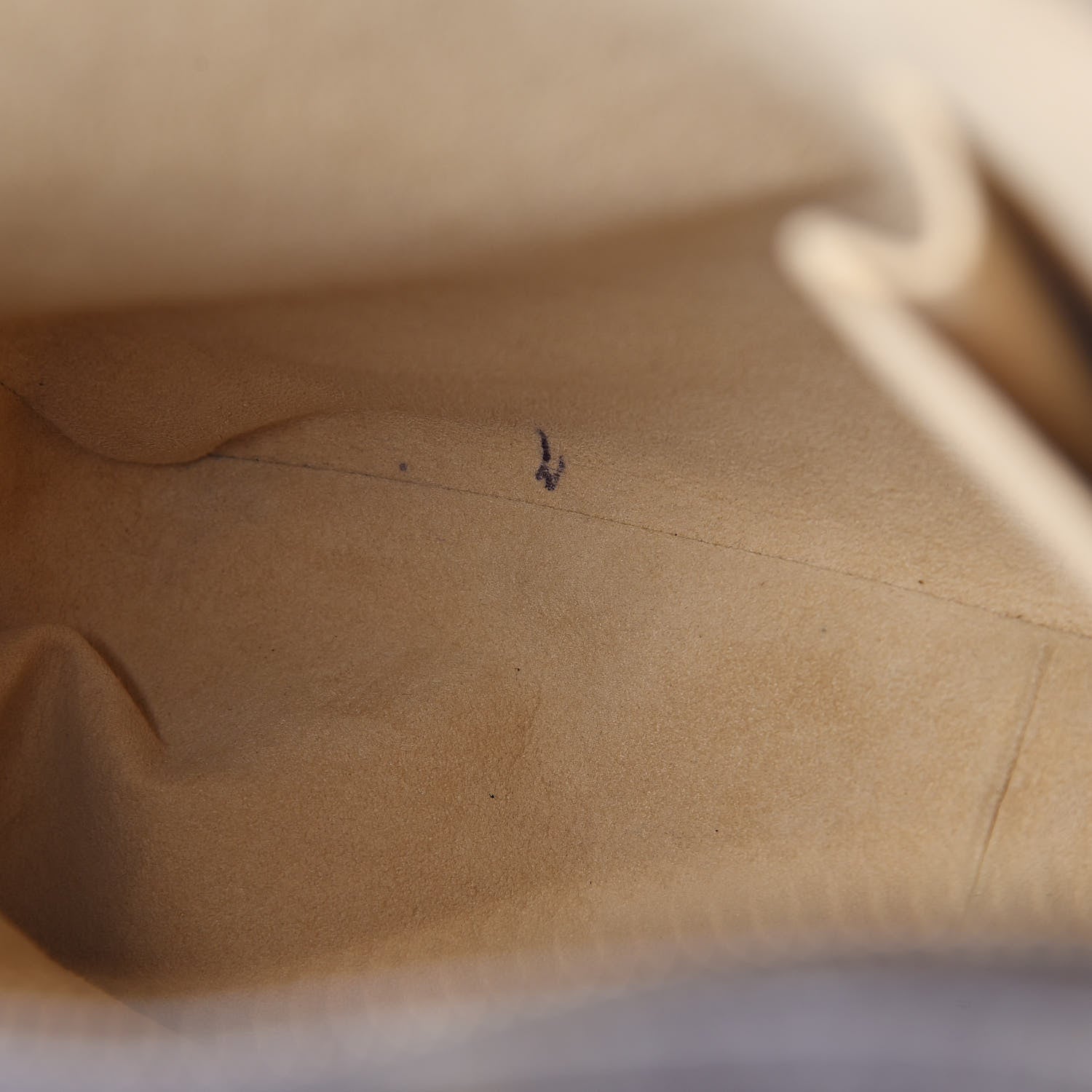 Louis Vuitton Monogram Looping GM 7 of 13