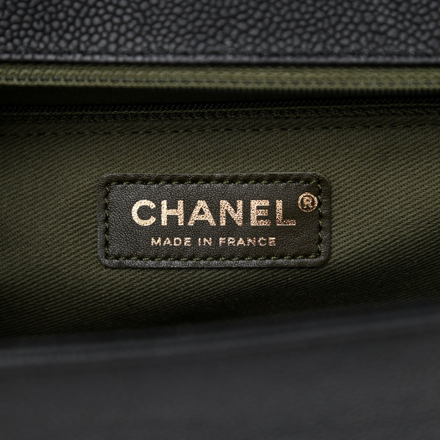 Caviar Quilted New Medium Boy Flap Black