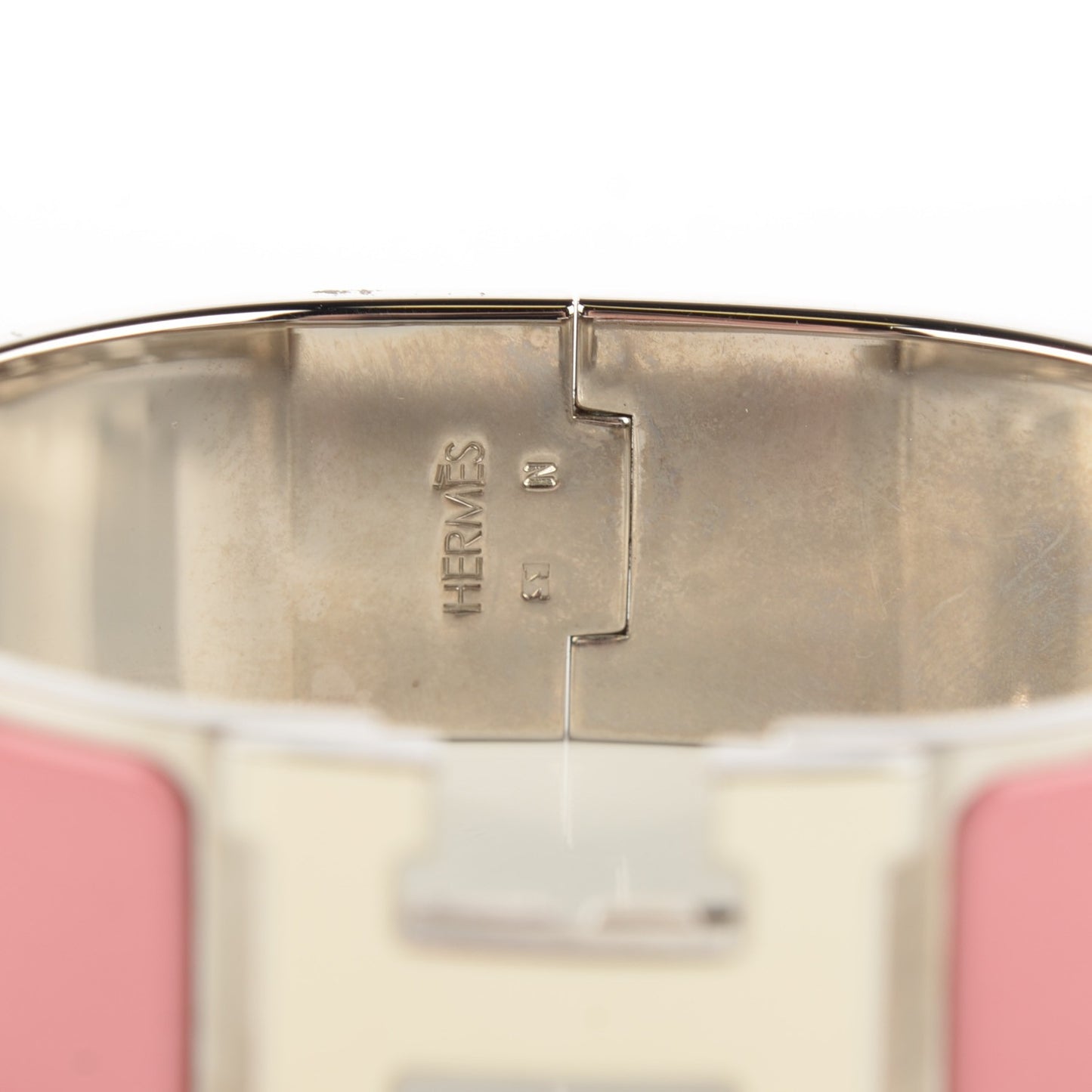 Enamel Wide Clic Clac H Bracelet PM White Rose Pagoda