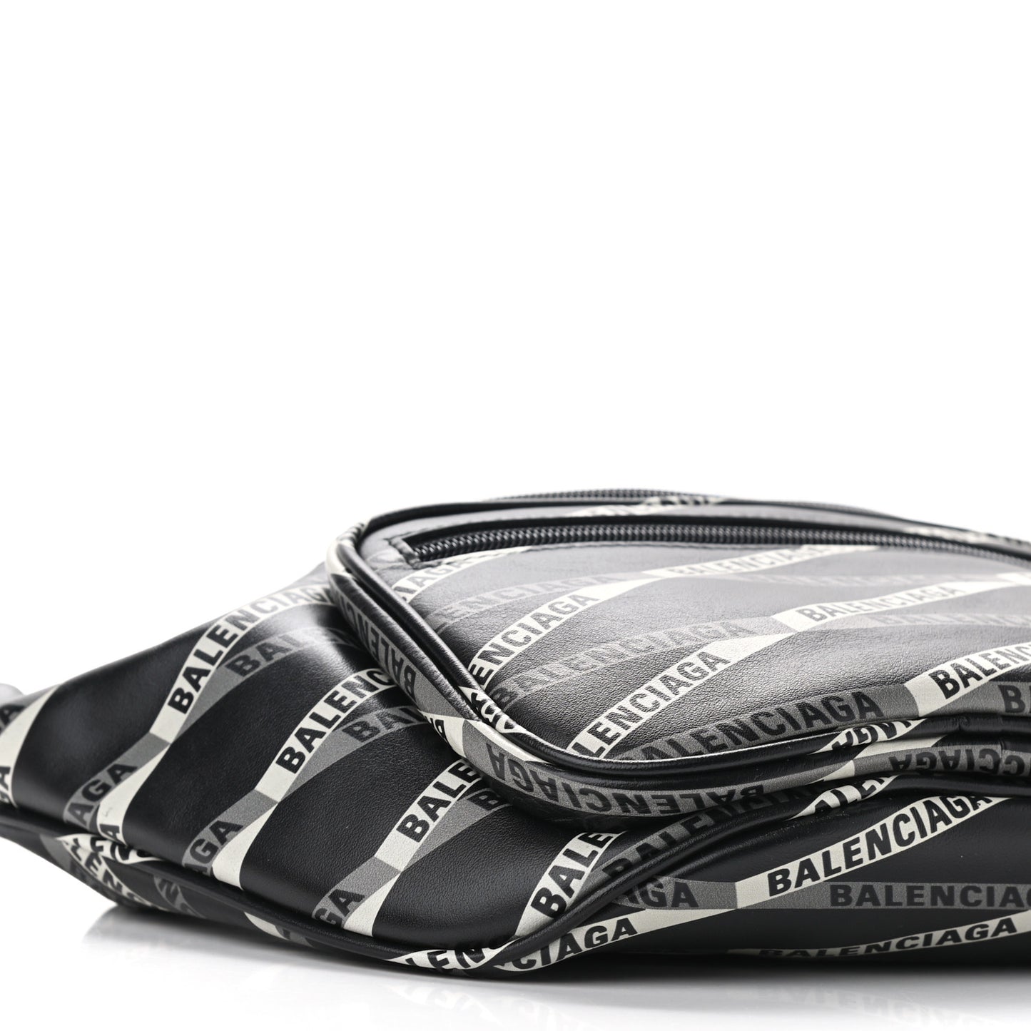 Smooth Calfskin Losange Monogram Explorer Belt Bag Black Grey