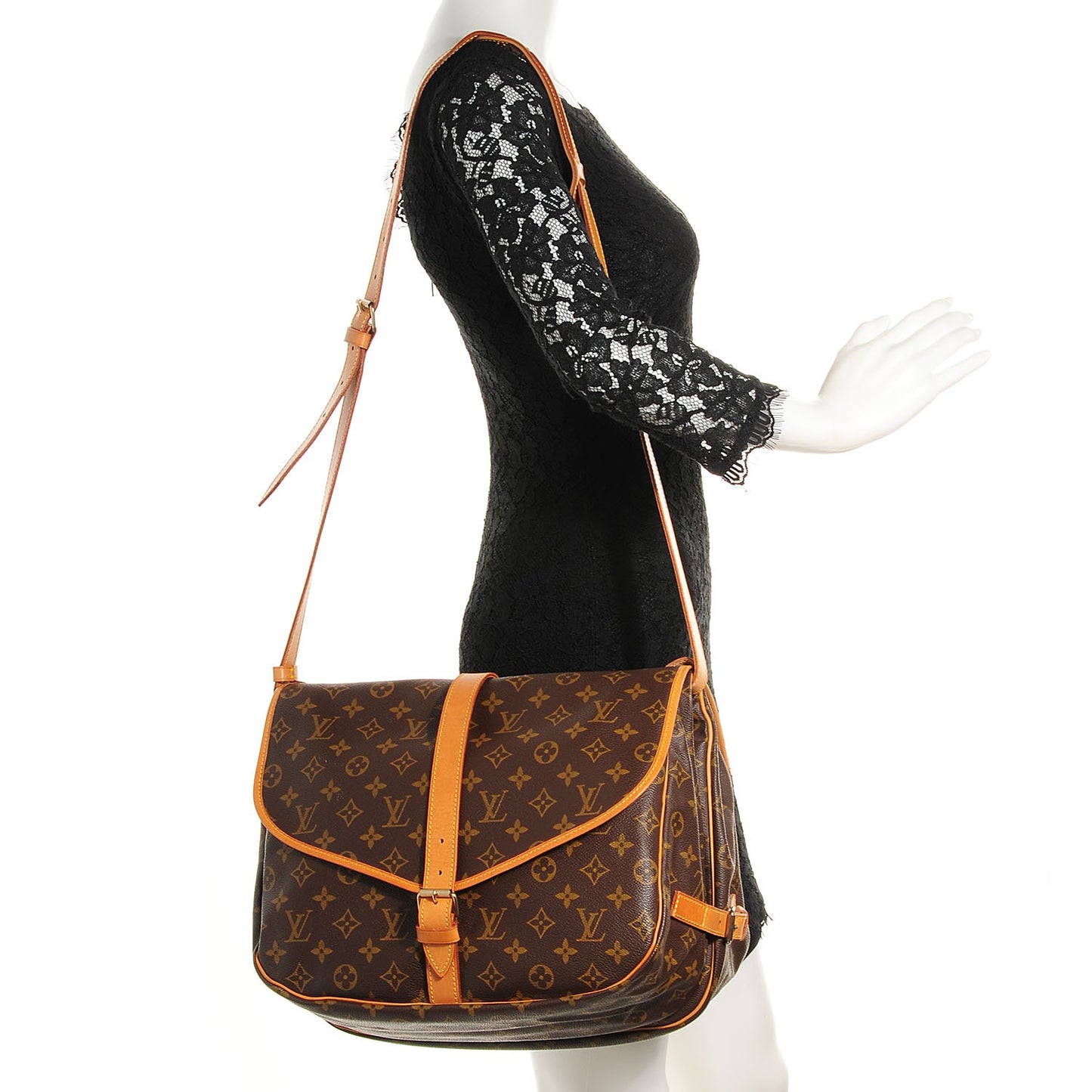 Monogram Saumur 35