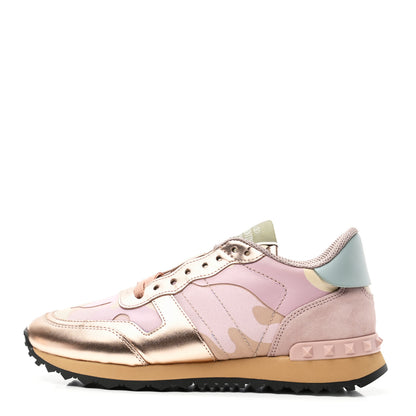 Valentino Garavani Metallic Nappa Suede Camouflage Womens Rockrunner Sneakers 37 Multicolor 1 of 8