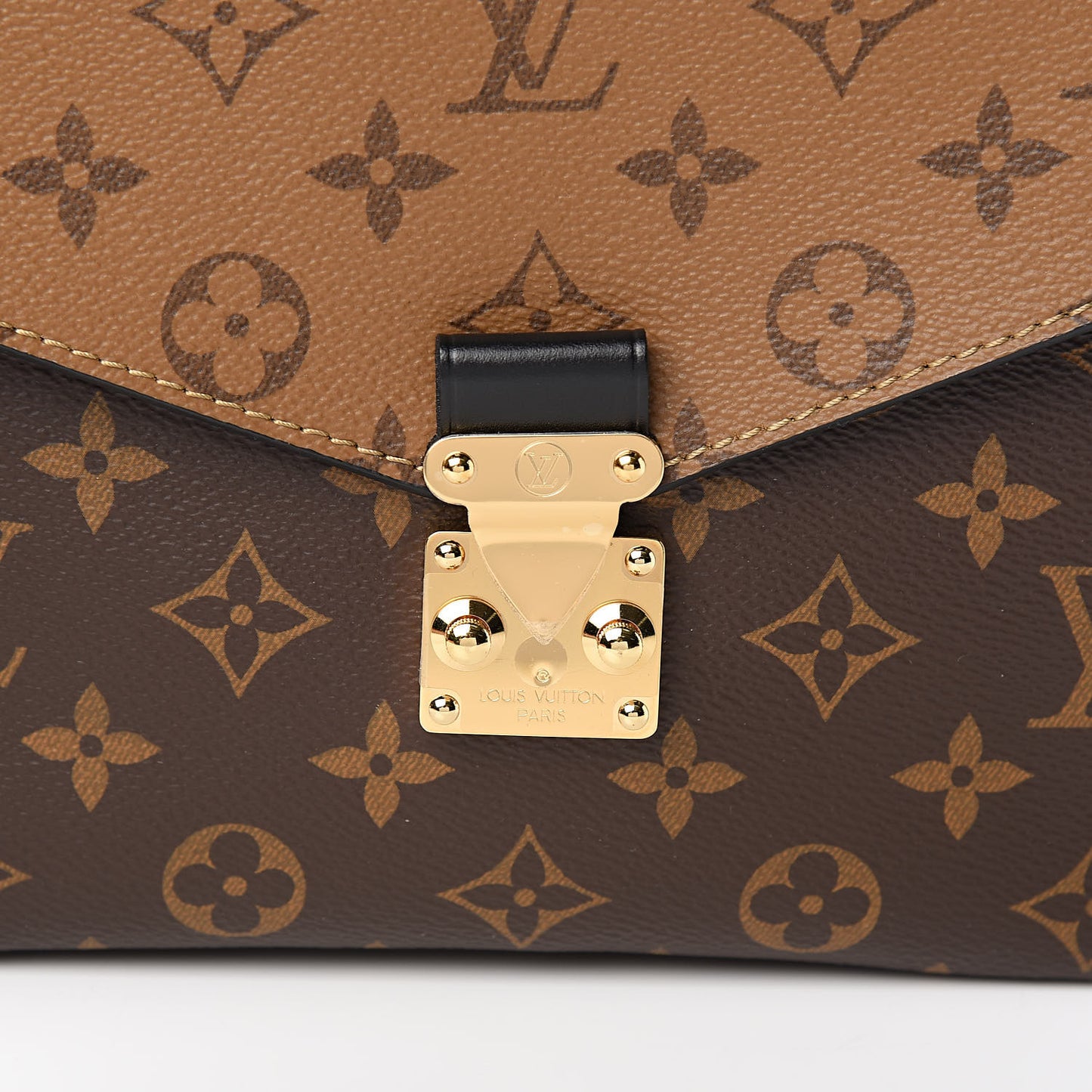 Reverse Monogram Pochette Metis