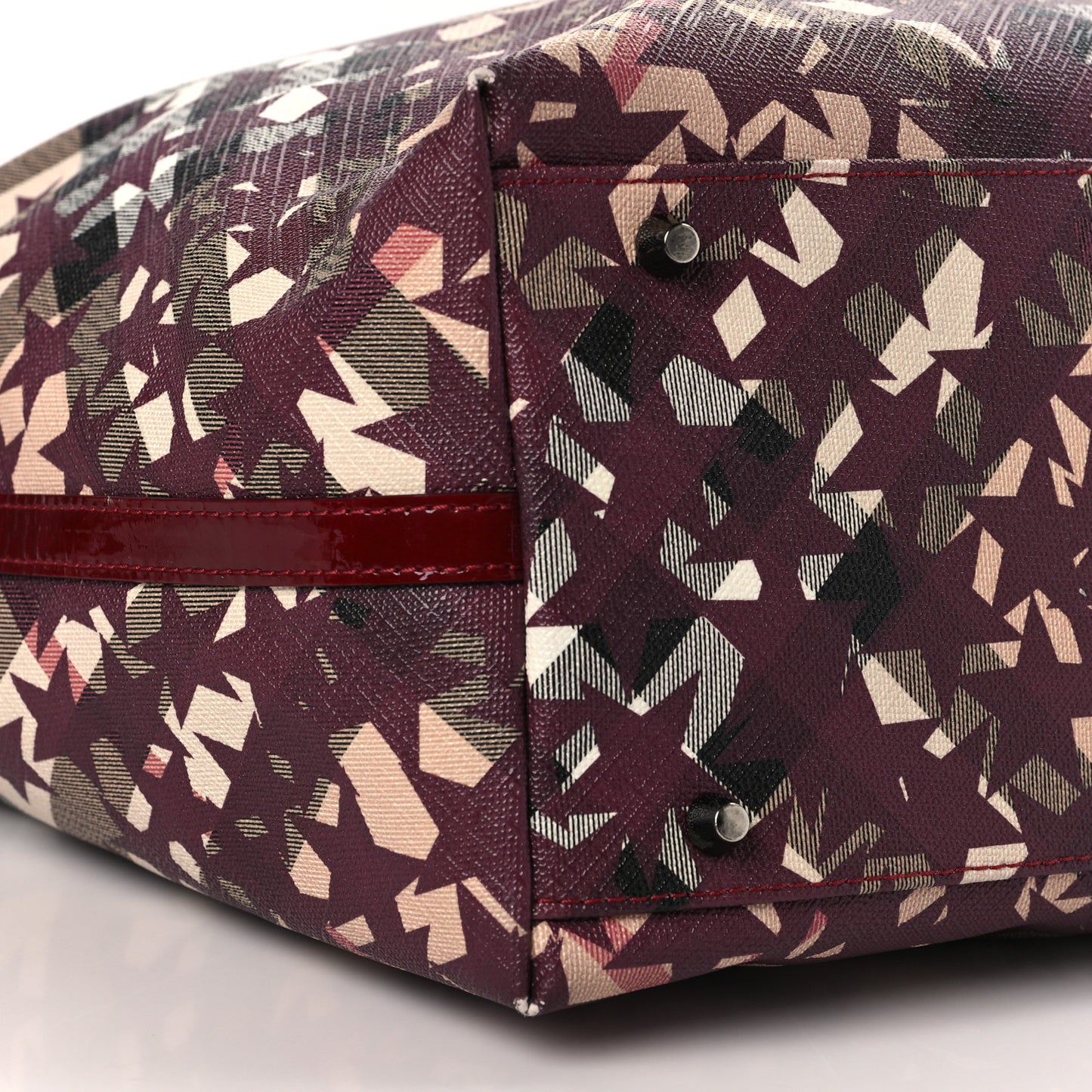 Patent Supernova Check Stars Large Nickie Landscape Tote Berry Red