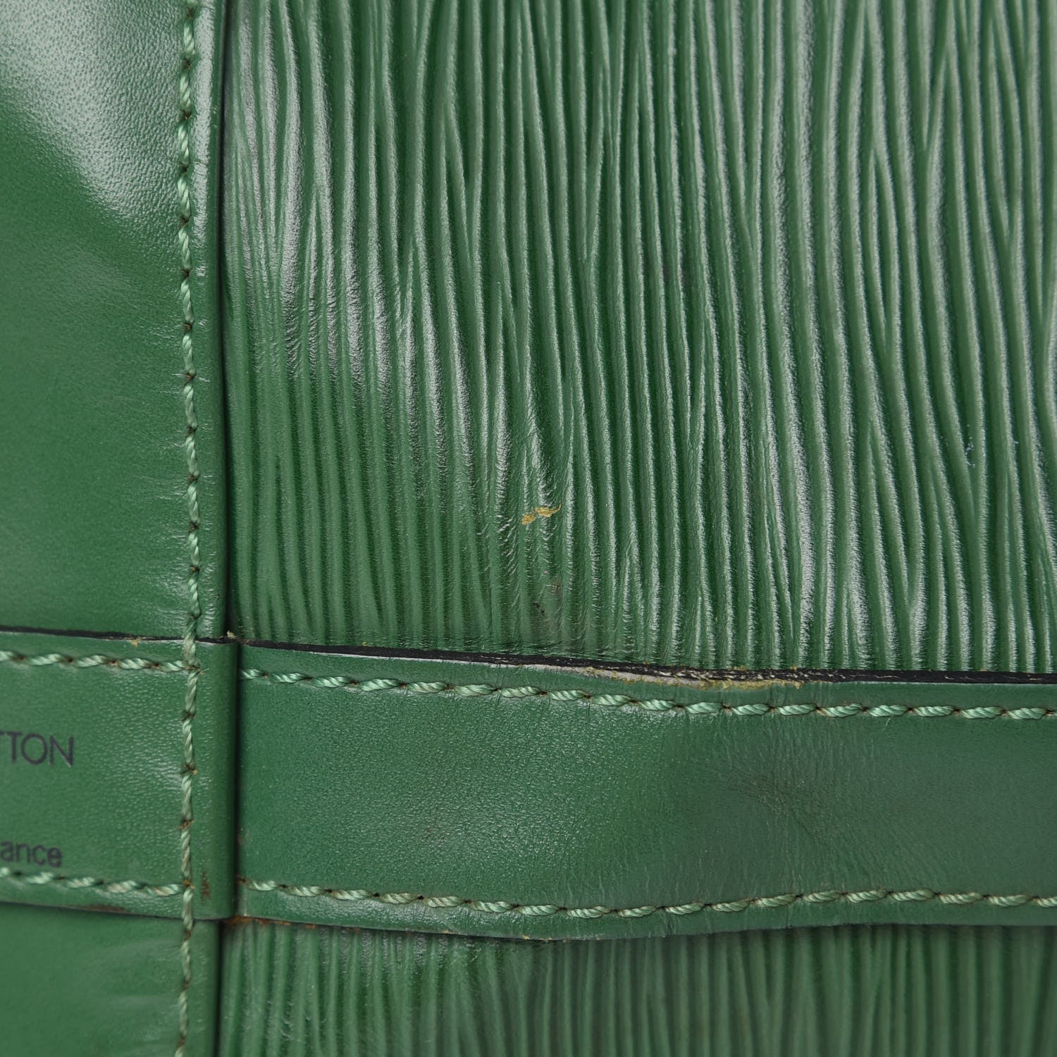 Louis Vuitton Epi Noe Borneo 12 of 19