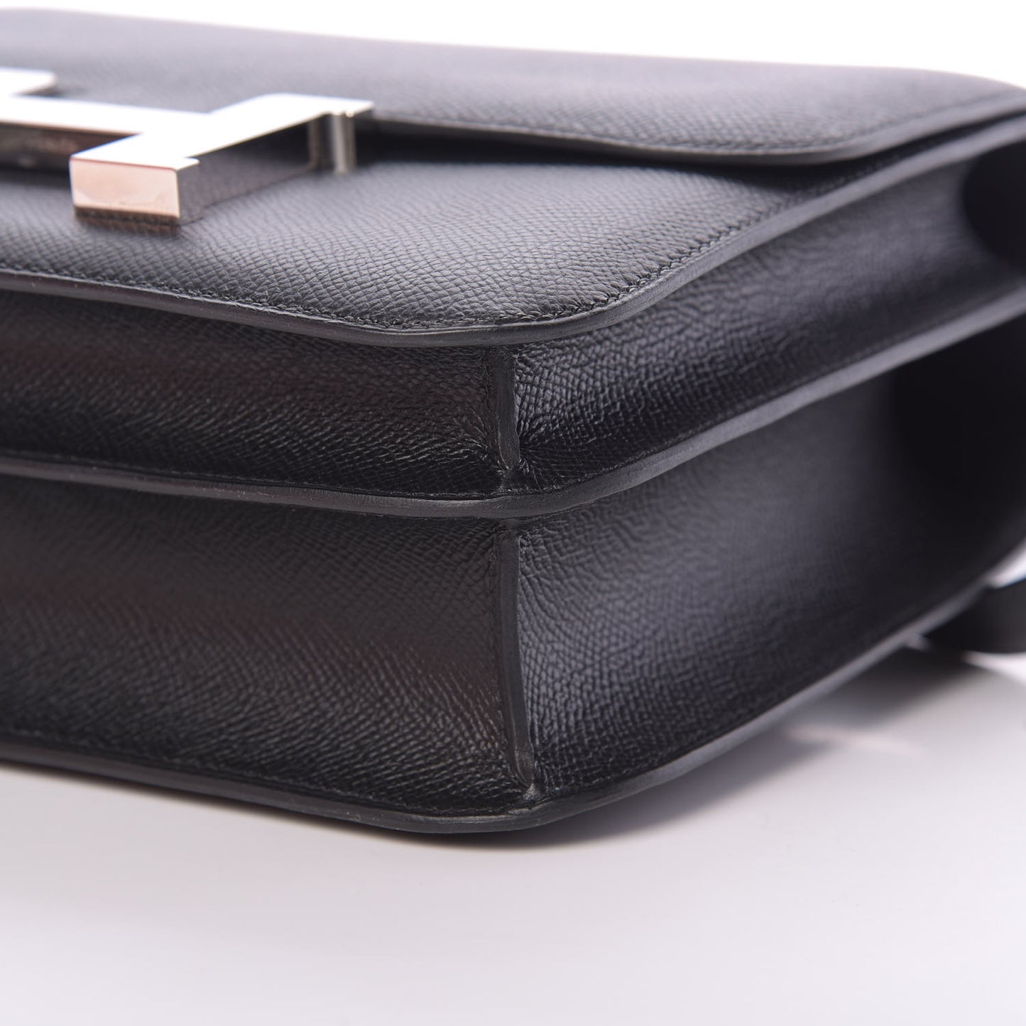 Epsom Constance 24 Black