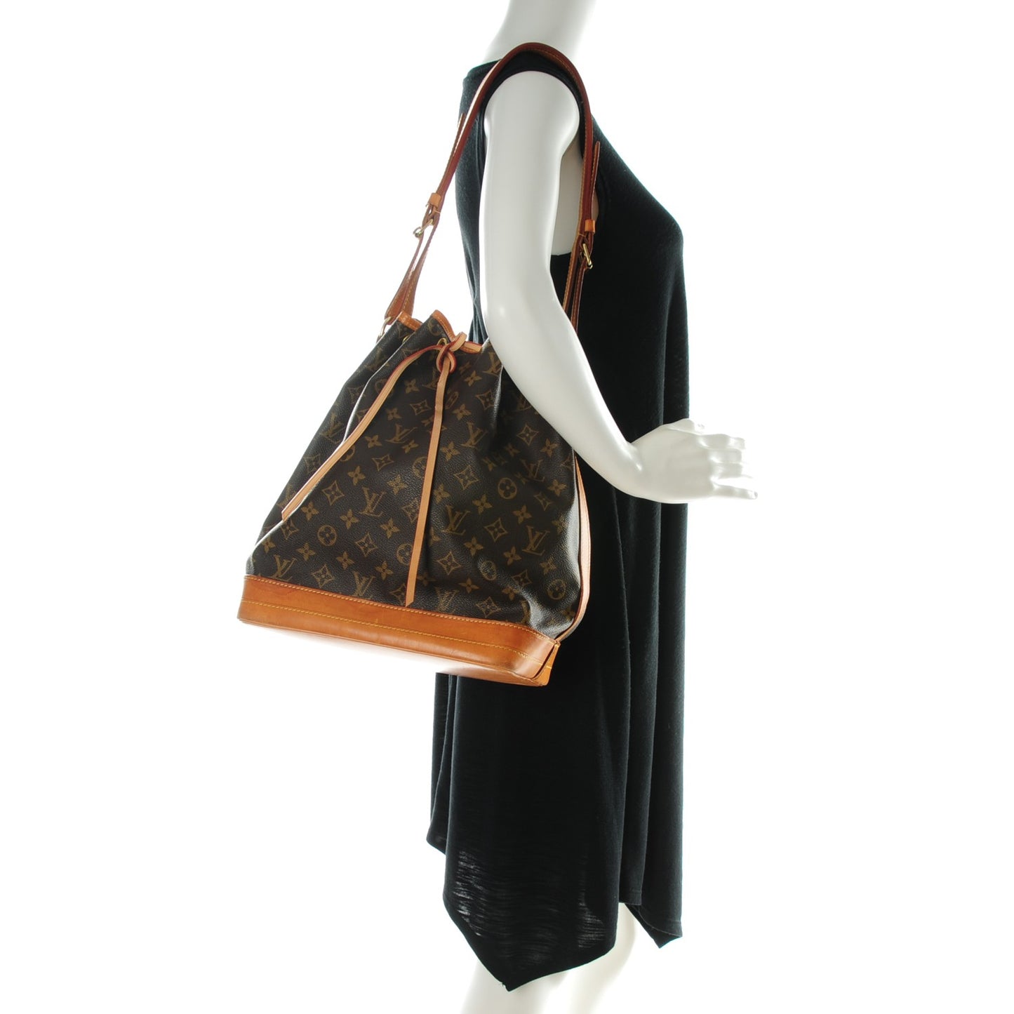 Monogram Noe