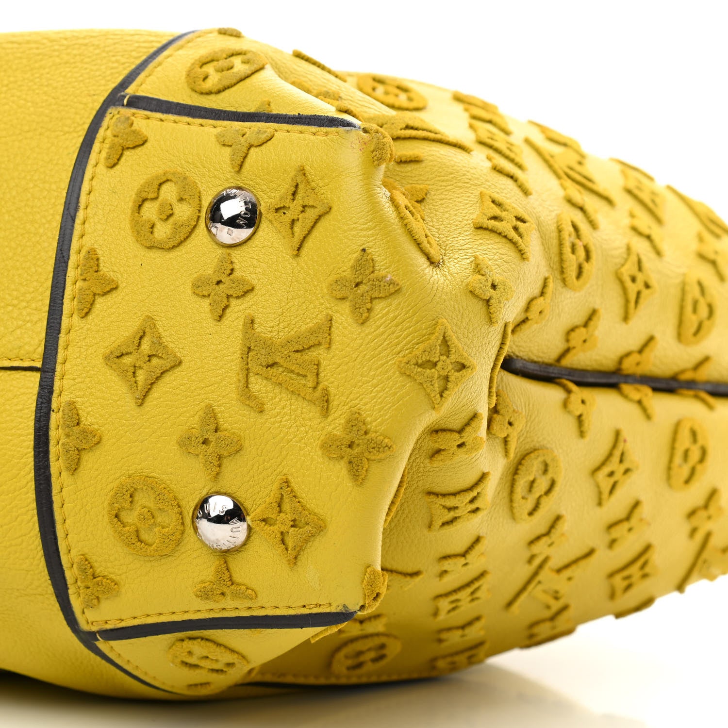 Louis Vuitton Veau Cachemire Tote W PM Pistache 9 of 14
