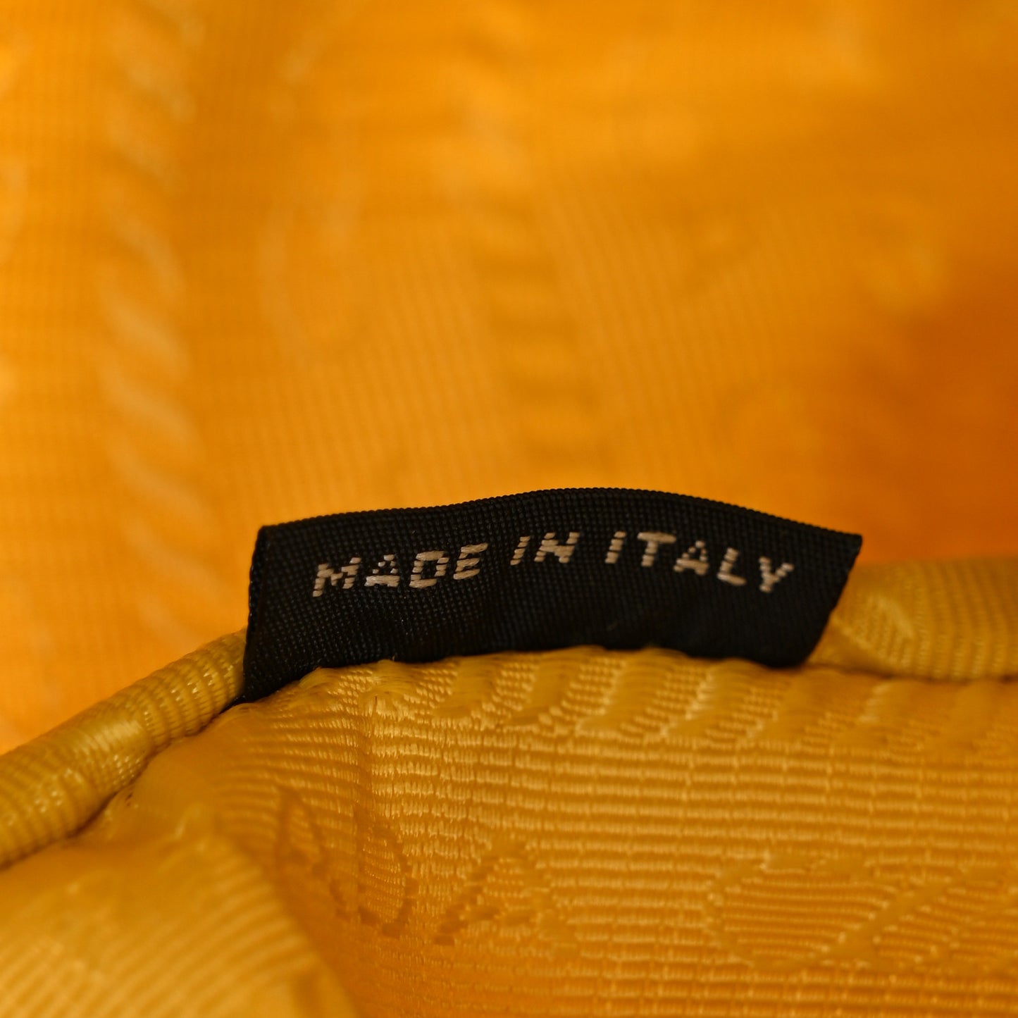 Tessuto Nylon Gaufre Shoulder Bag Giallo