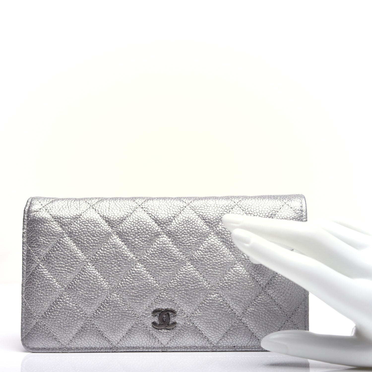 Chanel Metallic Caviar Quilted Yen Wallet Silver 2 of 14