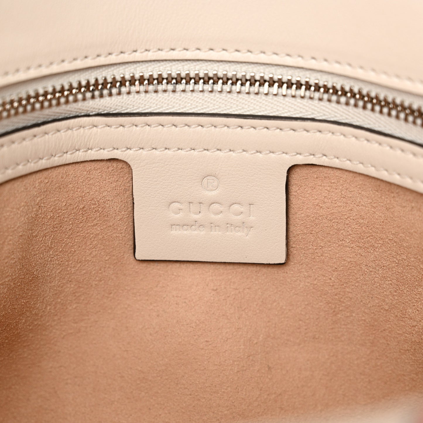 Calfskin Matelasse Diagonal GG Apple Small GG Marmont Shoulder Bag Ivory