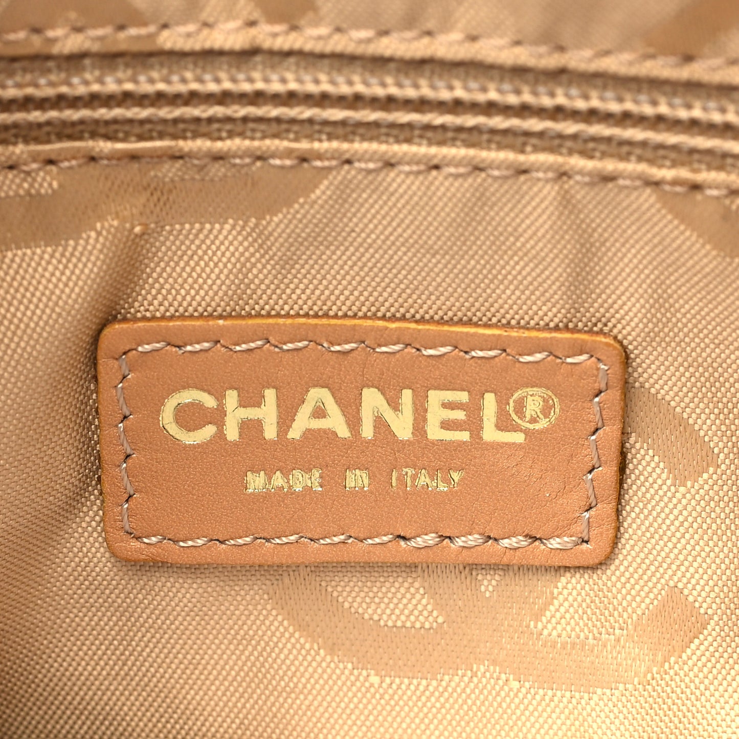 Caviar CC Wood Chain Hobo Beige