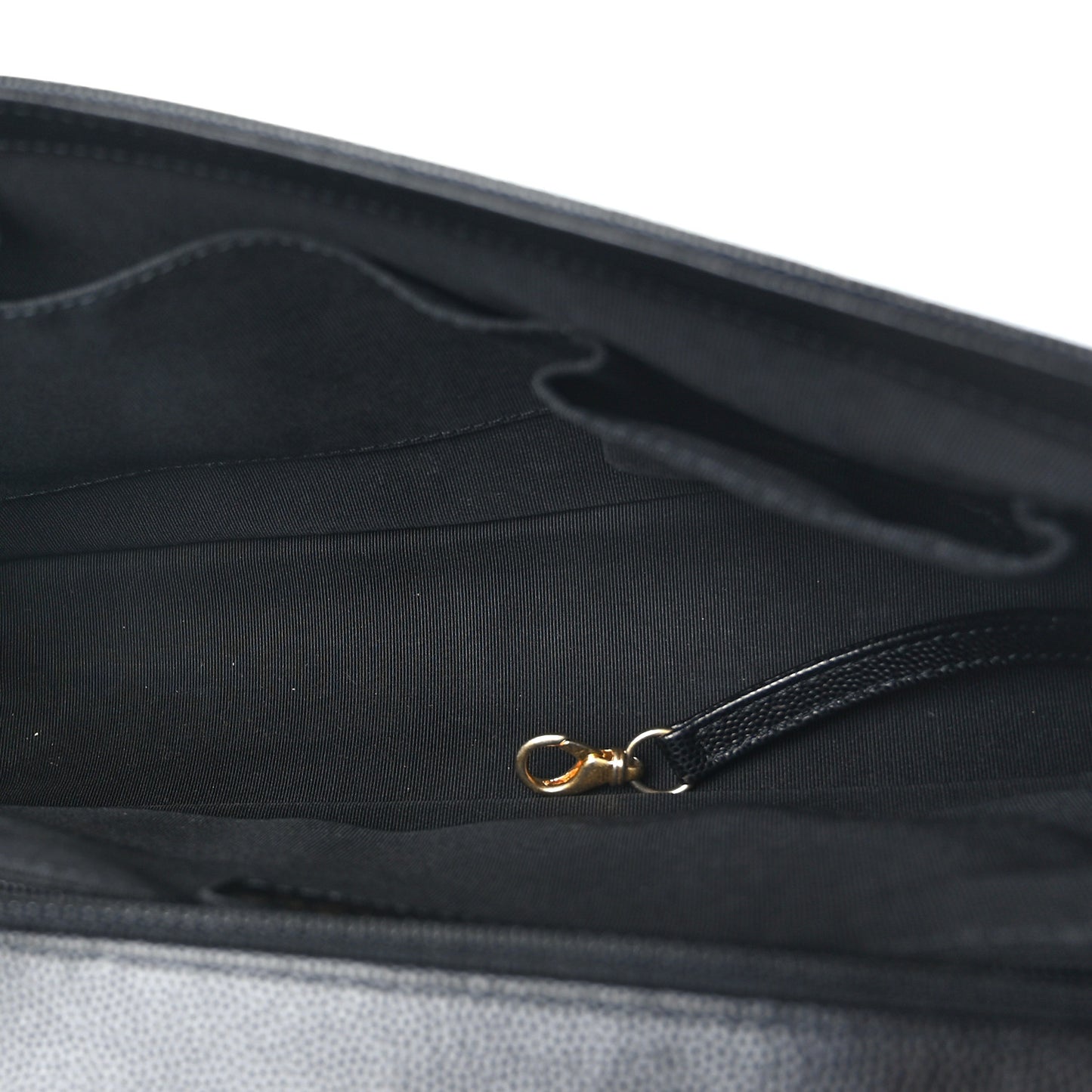 Caviar Quilted Large Boy Flap Black