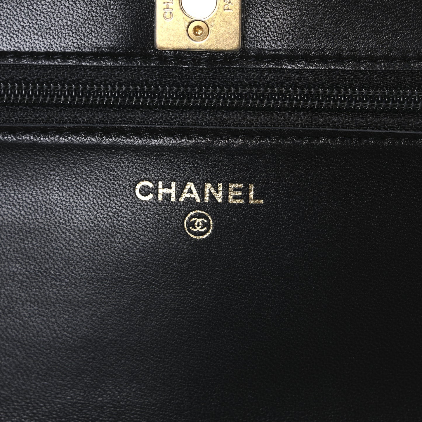 Lambskin Quilted CC Pearl Crush Wallet on Chain WOC Black