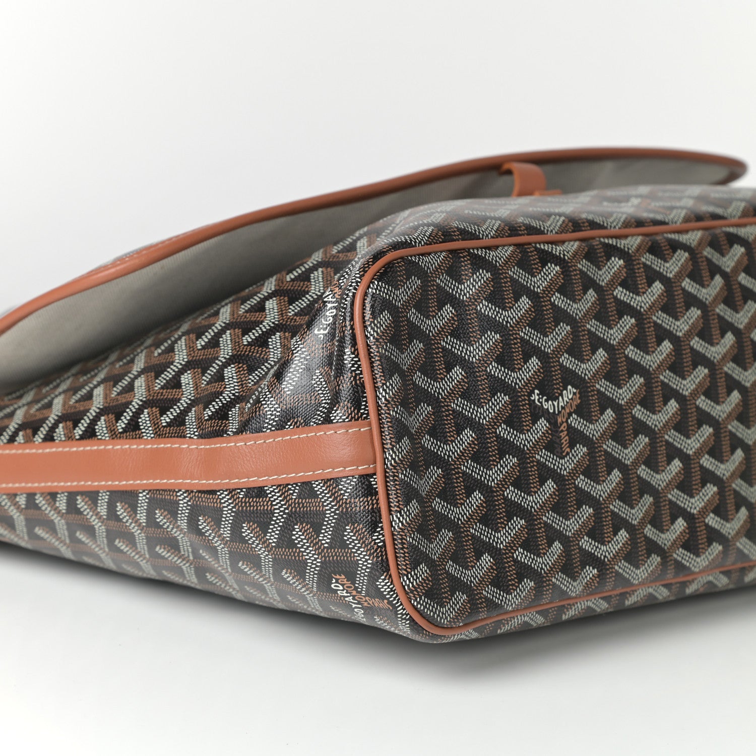 Goyard Goyardine Capetien Messenger Bag Black Gold 8 of 9