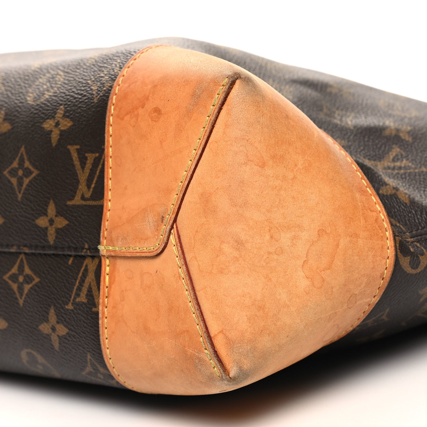 Louis Vuitton Monogram Berri MM 10 of 12